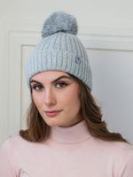 Женская светло-серая шапка MYLIKE 8.809-12